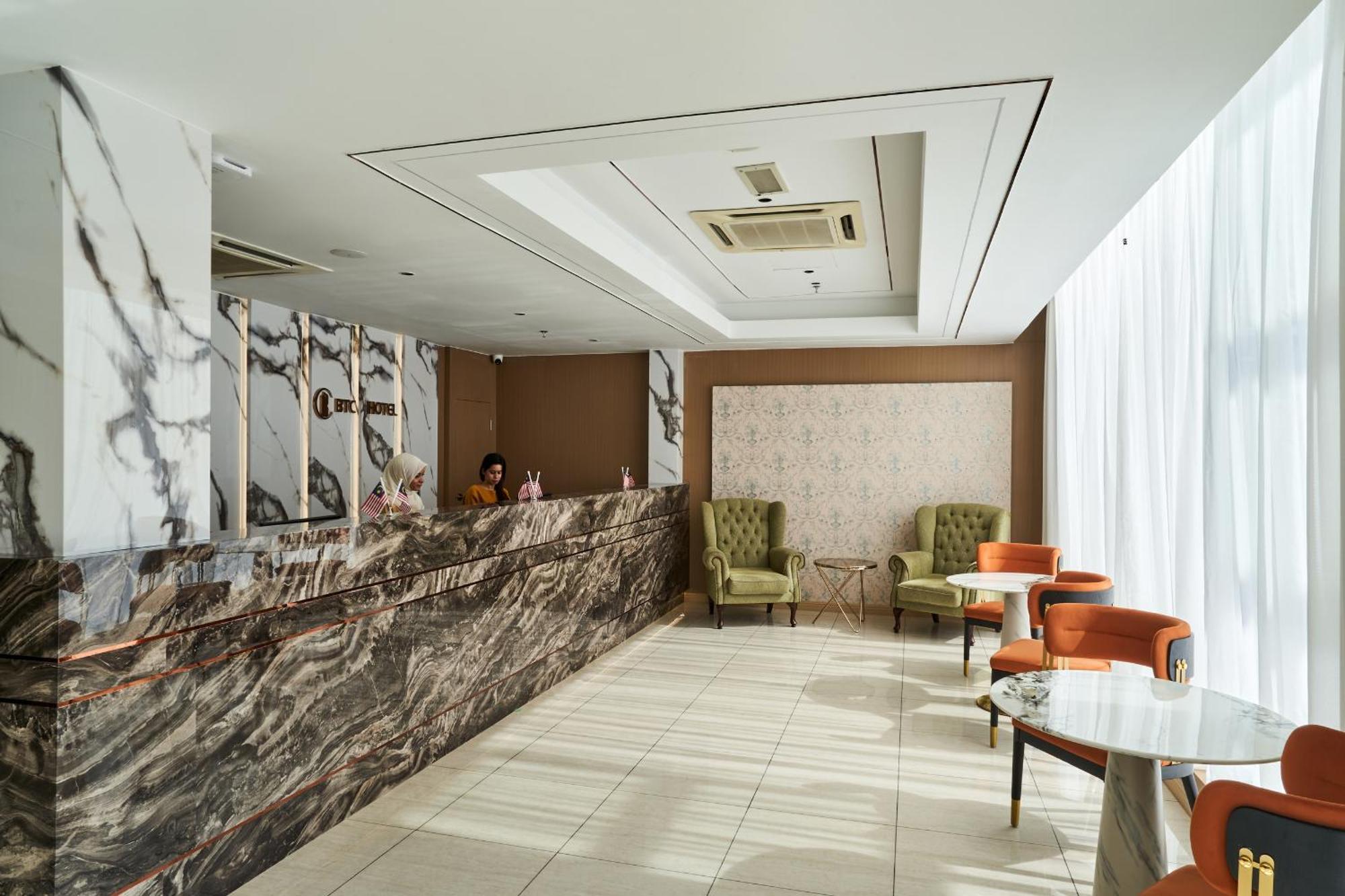 Btc Hotel Malacca Exterior photo